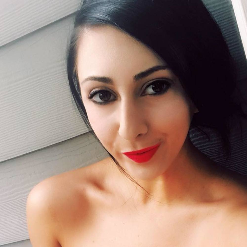 Meet your Posher, Halie
